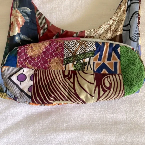 Fair trade patch work crossbody satchel - Picture 3 of 3